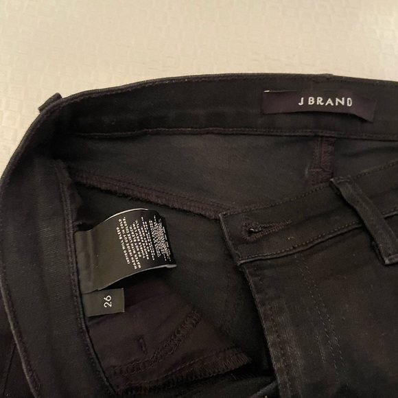 Variety of designer jeans barely worn - citizen, j brand, Paige, etc - Picture 5 of 16